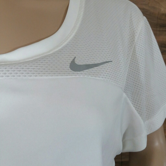 NWT Nike Running Dri Fit White Mesh Tee Shirt - Picture 2 of 5